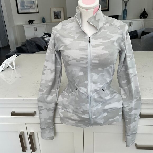 Lole Activewear Full Zip Hi Collar Nylon Blend Camo Print Jacket Green/Grey Sz S - Picture 2 of 11